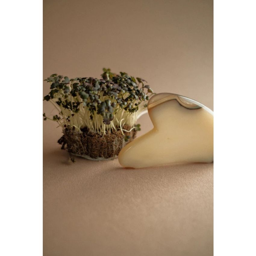 Natural Agate Heart Gua Sha Stone | Classic Facial Lifting & Anti-Puffiness Tool