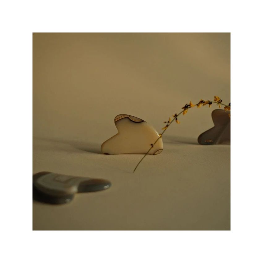 Natural Agate Heart Gua Sha Stone | Classic Facial Lifting & Anti-Puffiness Tool