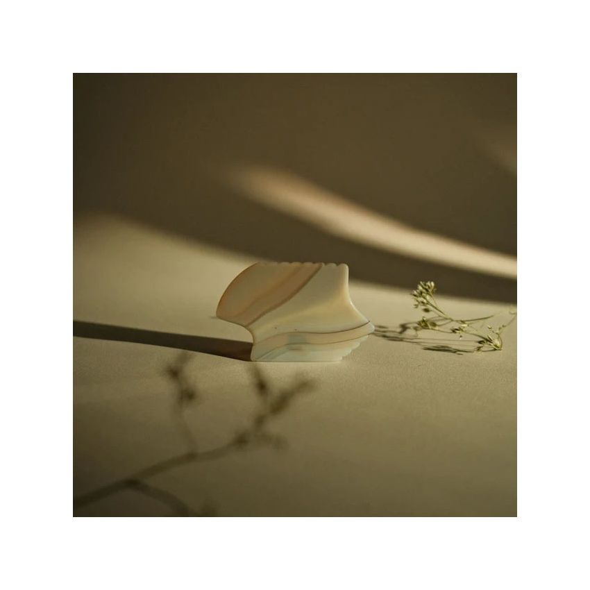 Natural Agate Gua Sha Stone | Sculpting Face & Body Lymphatic Drainage Tool