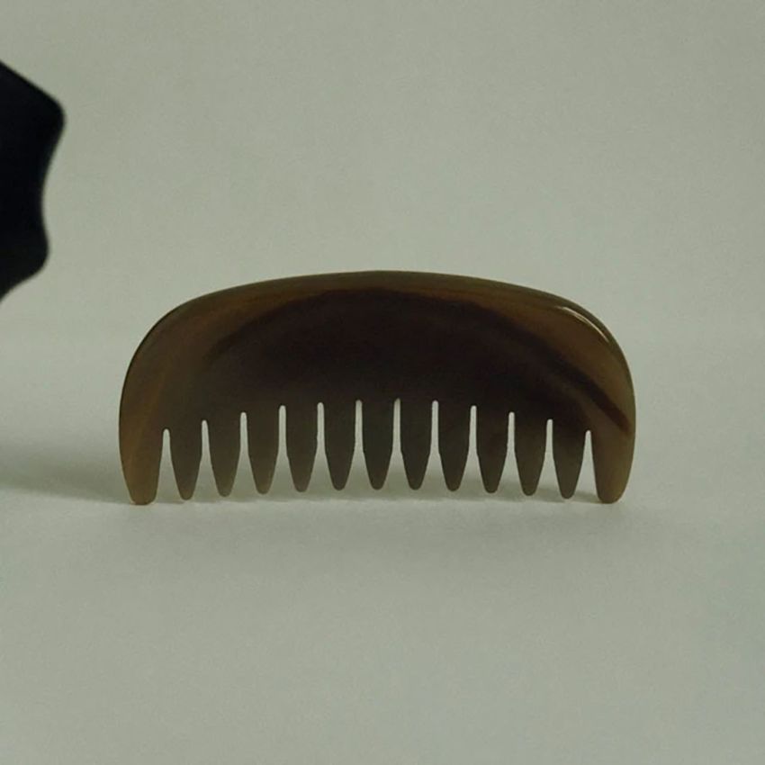 Natural Agate Scalp Comb & Gua Sha Tool | Lightweight Head Massager for Hair Growth