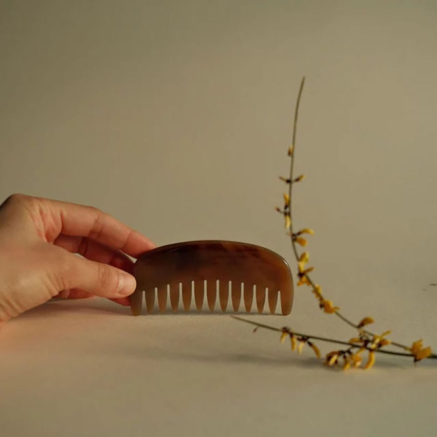 Natural Agate Scalp Comb & Gua Sha Tool | Lightweight Head Massager for Hair Growth