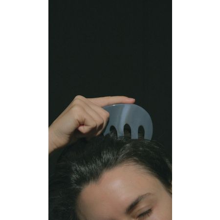 The Wide-Tooth Agate Comb: Scalp Massage Stone for Voluminous Hair
